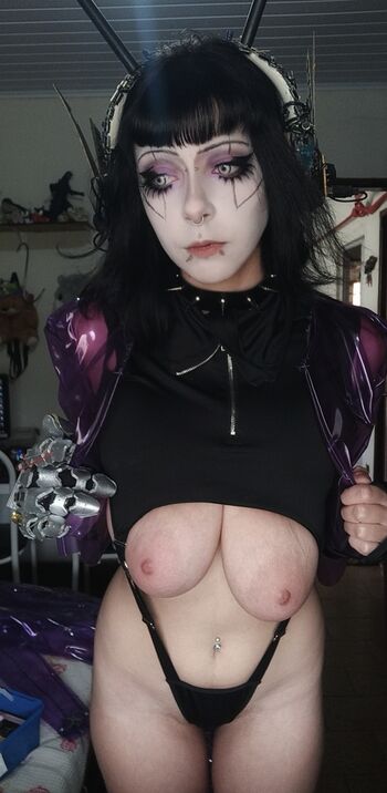 Full leaked Alinorac private onlyfans photo
