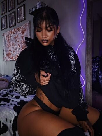 Full leaked Allastra private onlyfans photo