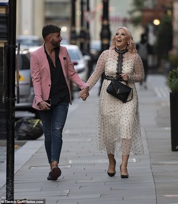 Full leaked Amelialily private onlyfans photo