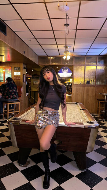 Chloe ABG