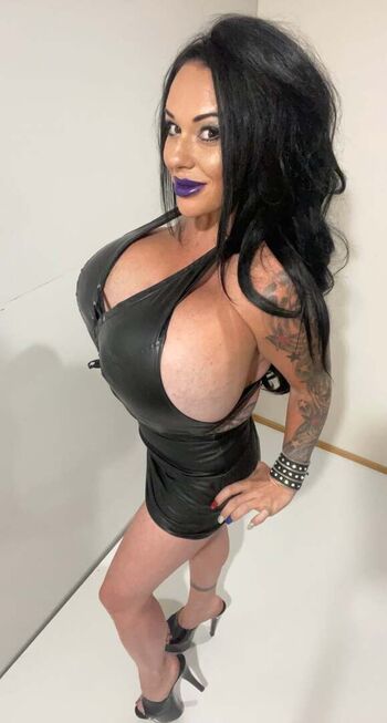 Full leaked Criminalmilf private onlyfans photo