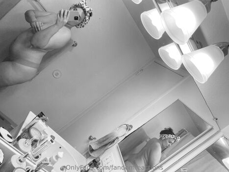 Full leaked Fandomreactions private onlyfans photo