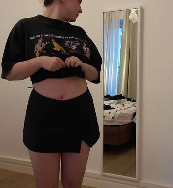 Full leaked Aleynluv/ private onlyfans photo