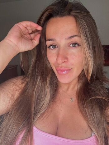 Olivia_shine