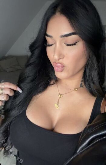 Full leaked Vinoschh private onlyfans photo