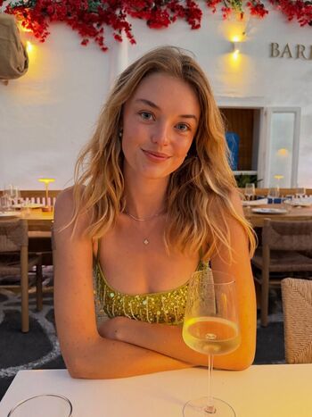 Willow Hand