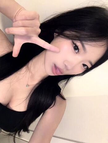Full leaked Miretsprivatespace/ private onlyfans photo
